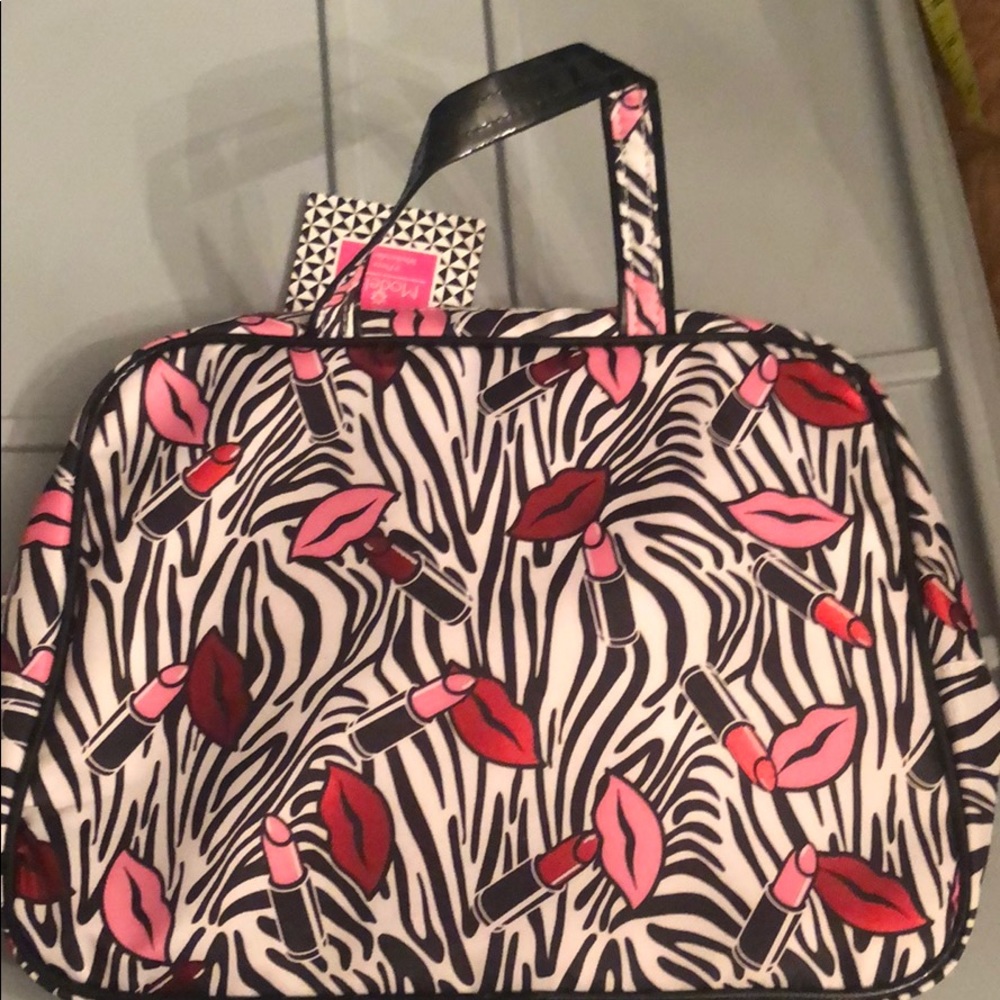 Modella Makeup Bag - Picture 2 of 4